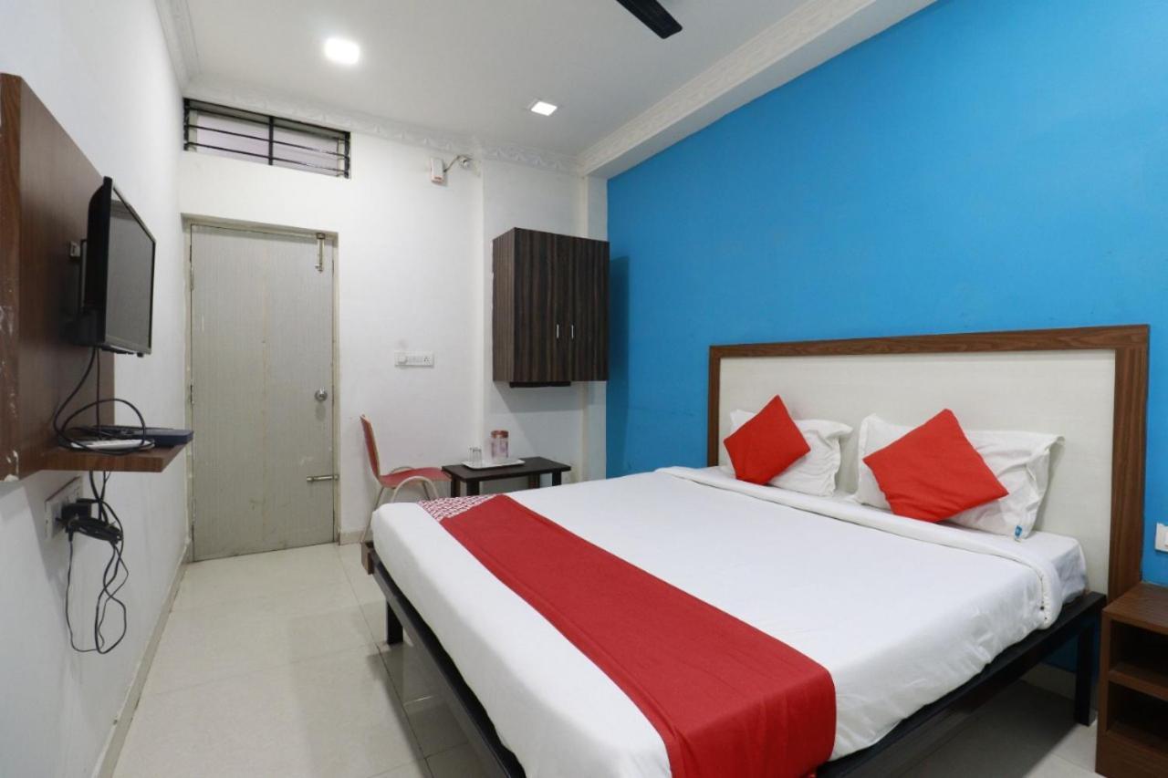 Hotel Abhimani Inn Bangalore Buitenkant foto