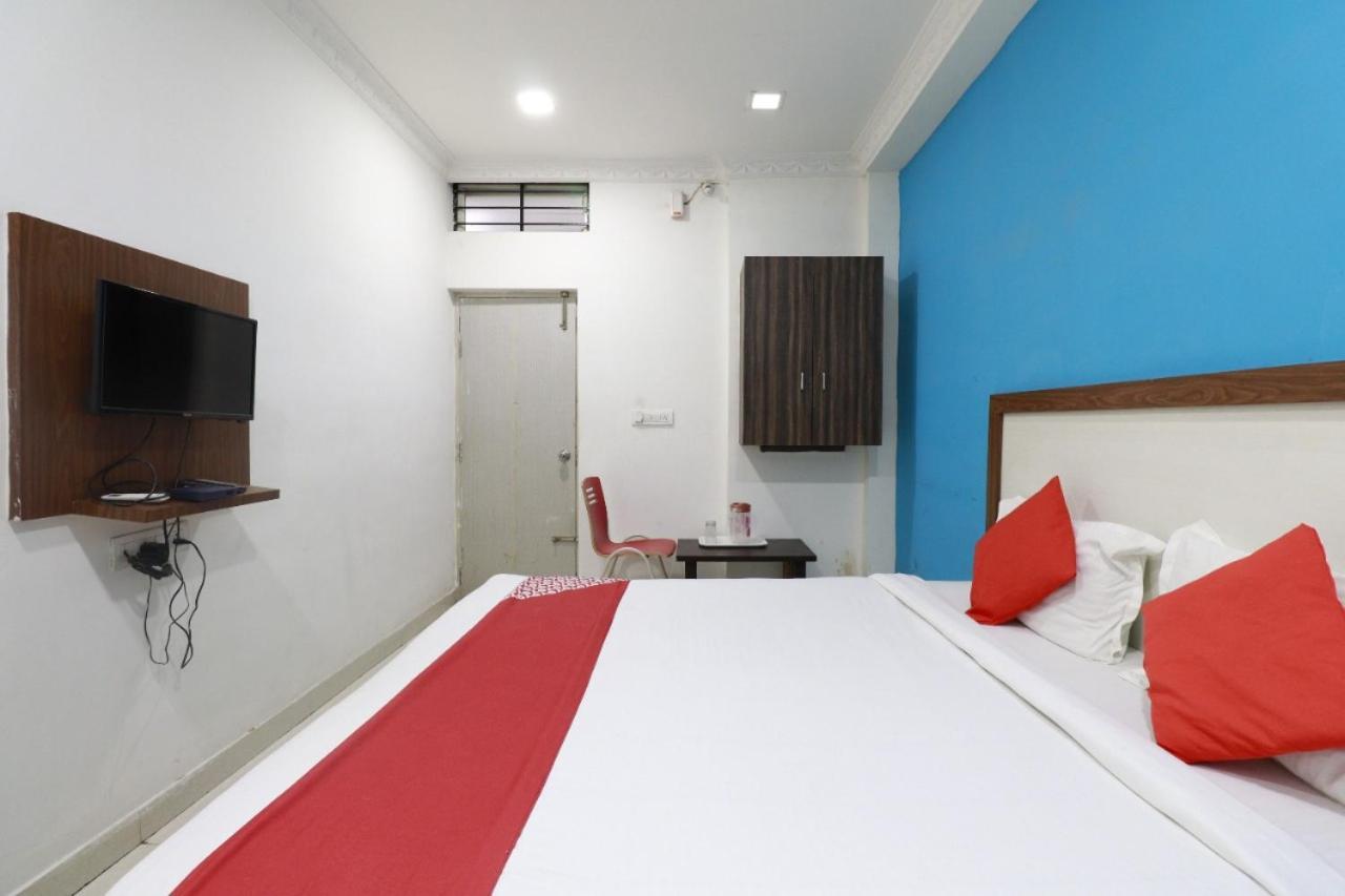 Hotel Abhimani Inn Bangalore Buitenkant foto