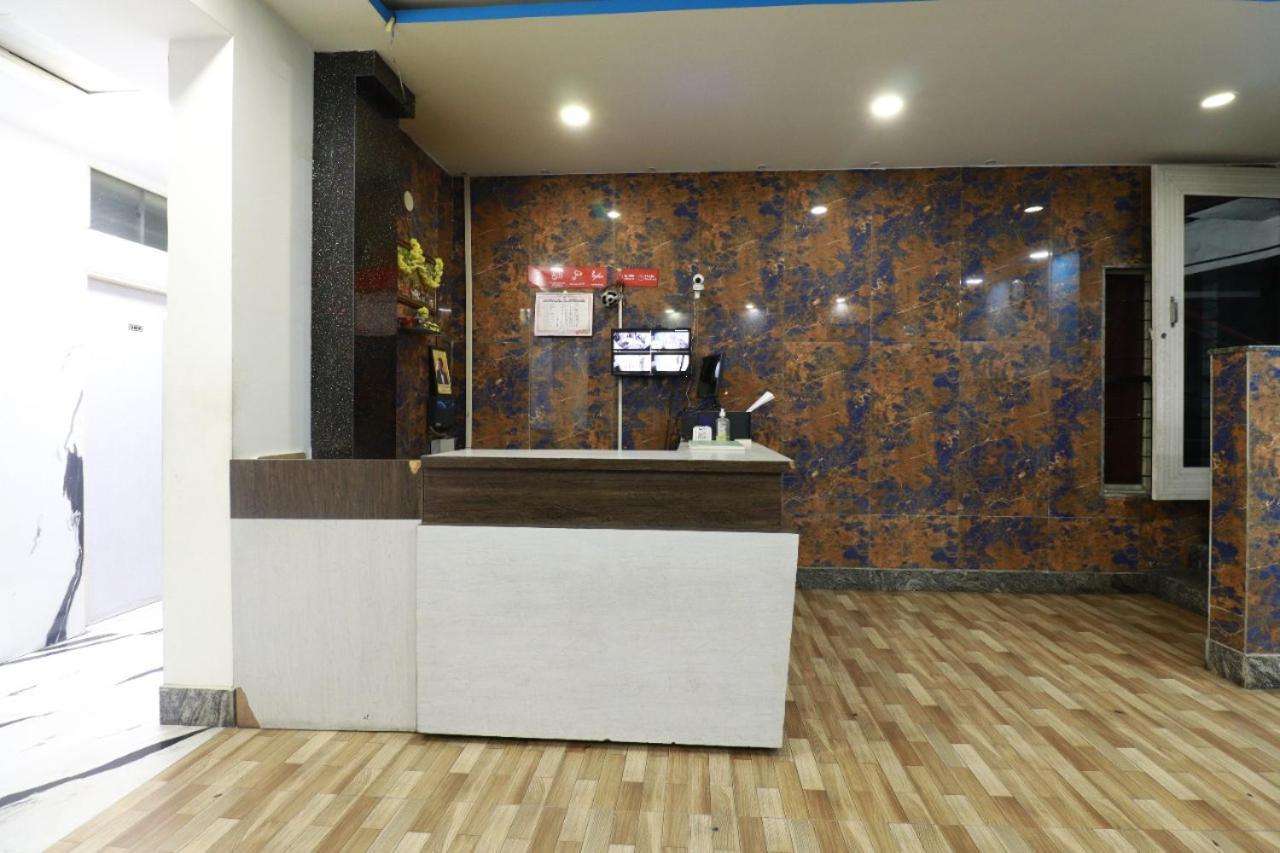 Hotel Abhimani Inn Bangalore Buitenkant foto